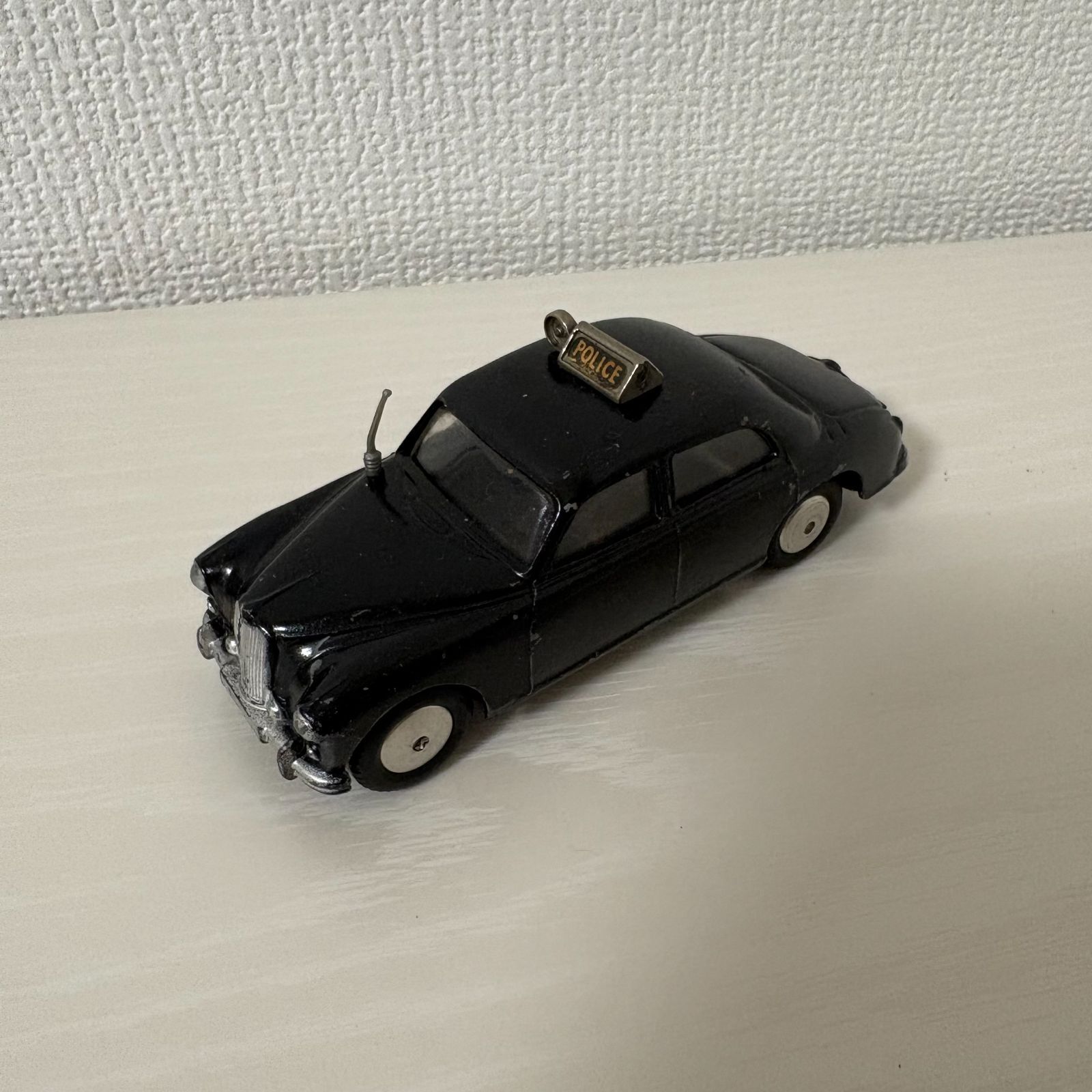 美品　オールドコーギートイズ Riley Pathfinder ミニカー CORGI TOYS RILEY PATHFINDER コーギー ミニカー パトカー