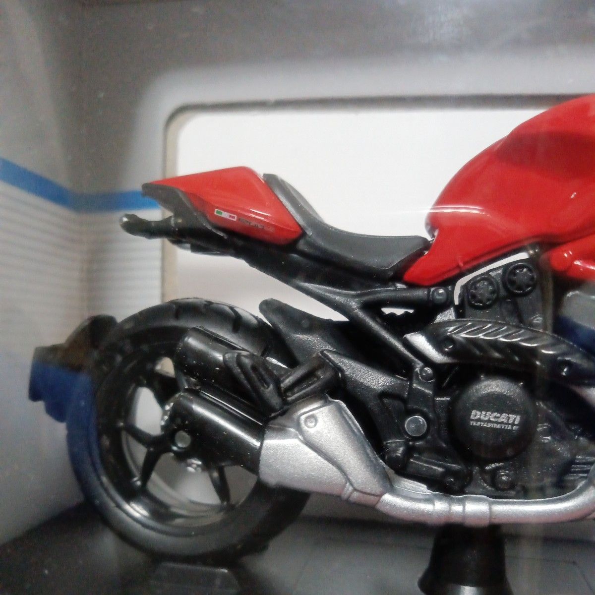 Maisto「1/18　 DUCATI　Monster　1200 S」ドゥカティ　モンスター　バイク オートバイ　ミニカー　マイスト