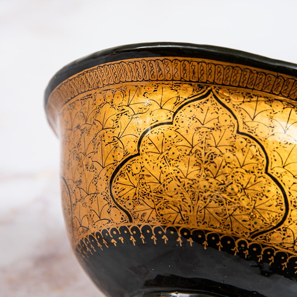 超高精細・一点もの】カシミールのペーパーマッシュ 黒地に黄金の樹 椀型