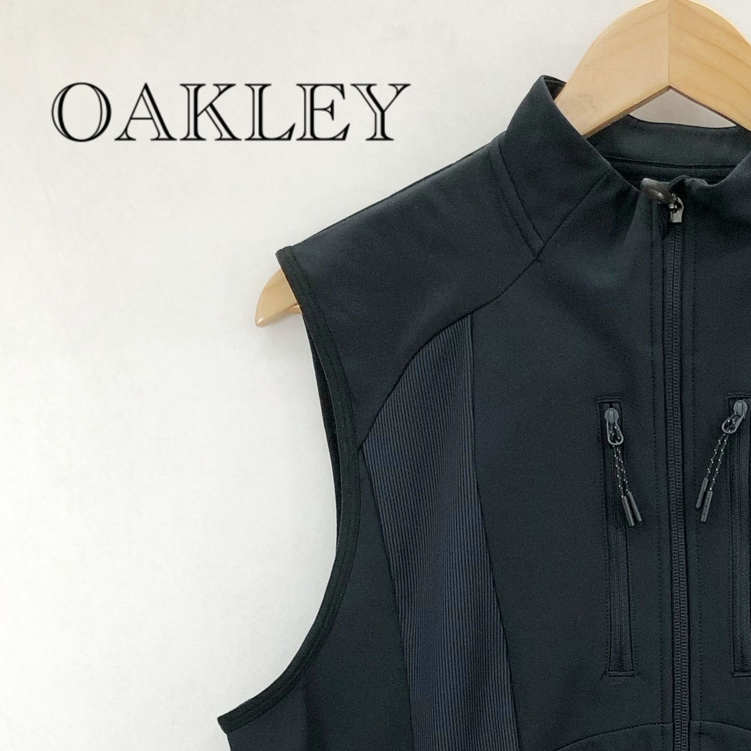 美品 OAKLEY オークリー Latitude Arc Vest FOA405421 フリース