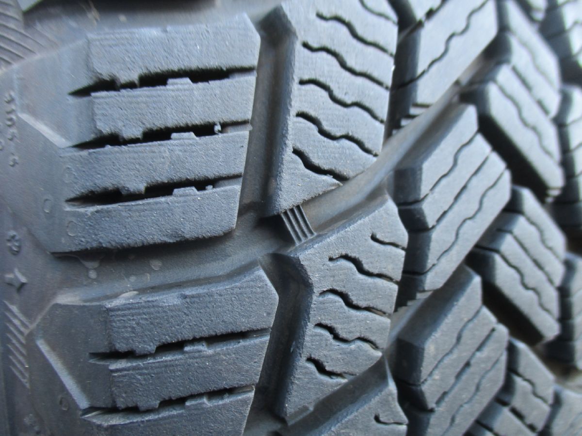 即日発送! 175 65R15 88T ミシュラン X-ICE SNOW 4本 T59610804 インボイス領収書発行 気配りのある