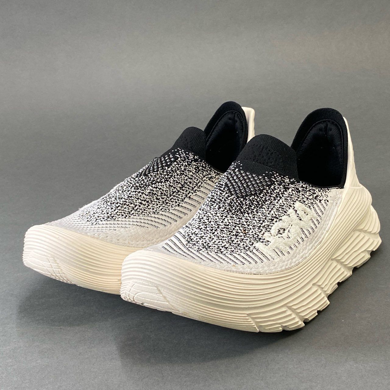 1g8 HOKA ONEONE ホカオネオネ U RESTORE TC リストア スリッポン 