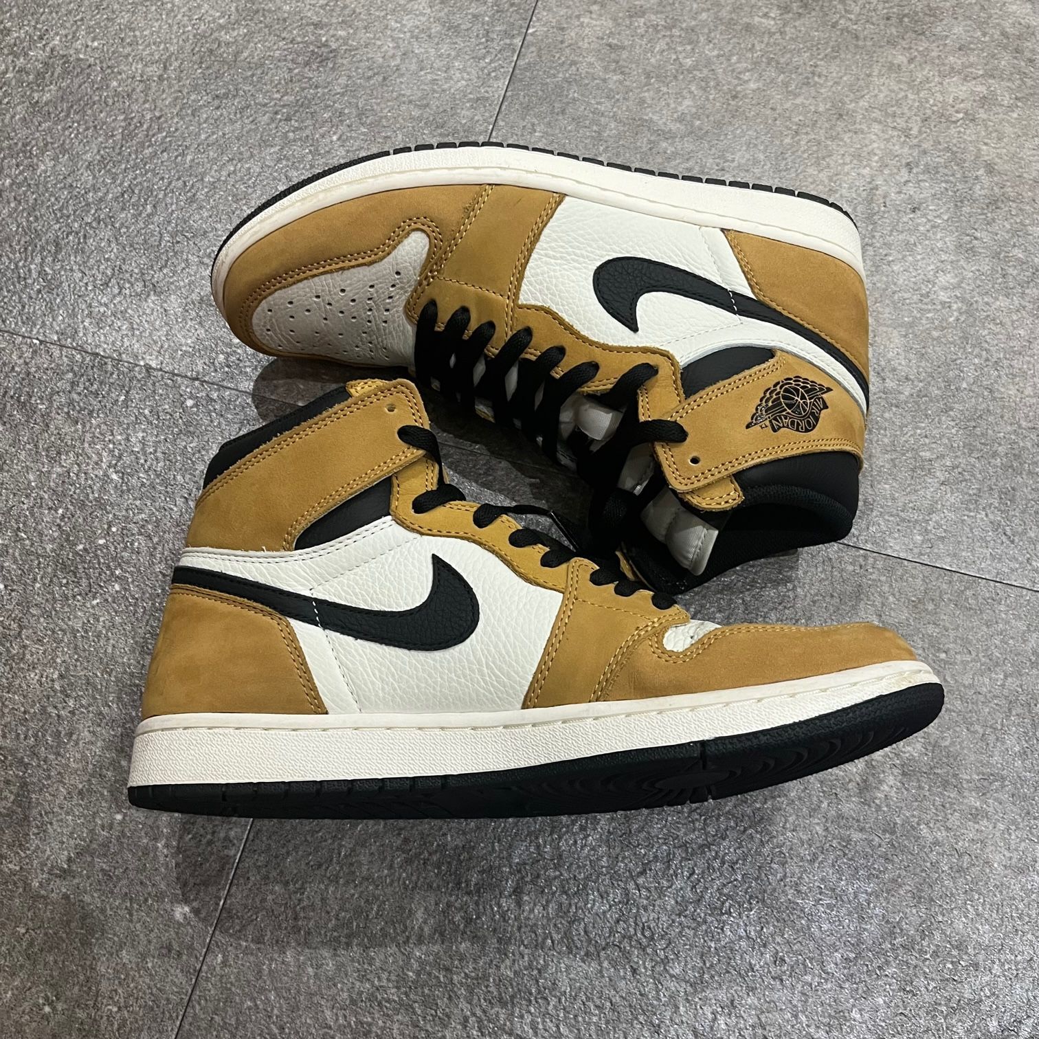 国内正規 NIKE AIR JORDAN 1 RETRO HIGH OG ROOKIE OF THE YEAR ナイキ エアジョーダン1 レトロ ハイ  OG ルーキーオブザイヤー 555088-700 スニーカー 28cm　40574A