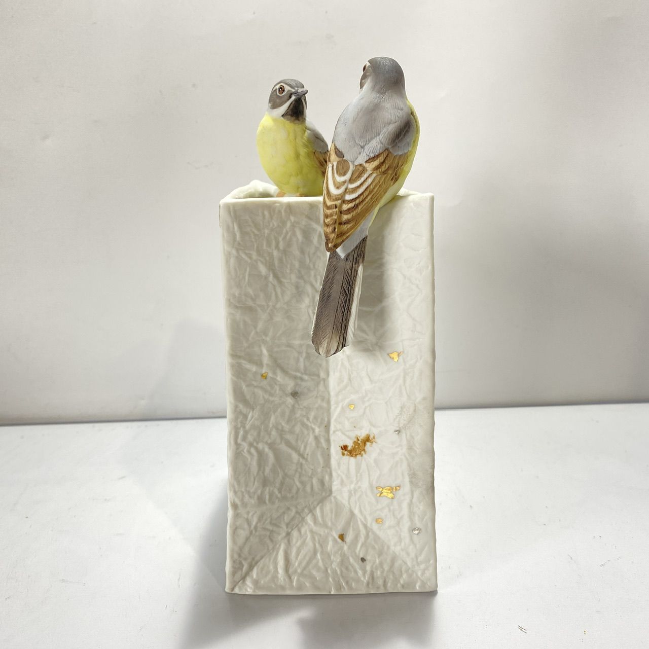 DAITO ハクセキレイの花瓶 陶器製 【公式通販】