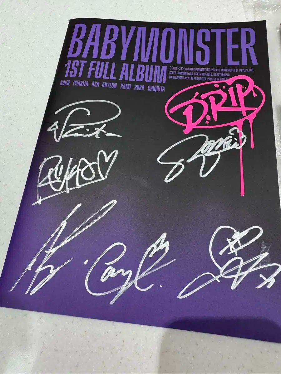 BABYMONSTER 全員サイン Amazon.co.jp: BABYMONSTER 全員 サイン : おもちゃ