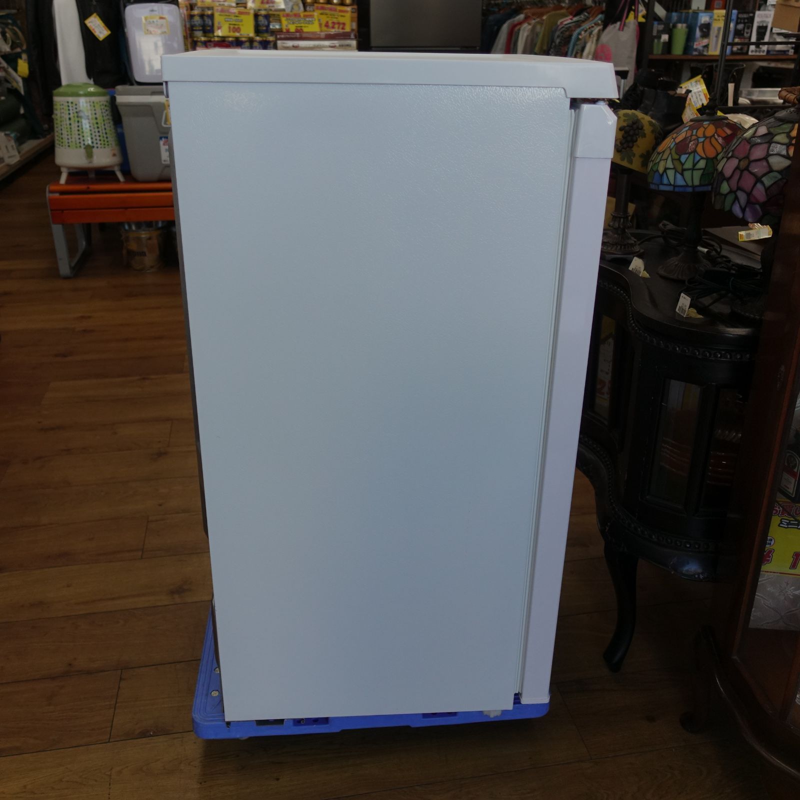引取限定 美品 Haier 冷凍庫 102L ホワイト JF NU102 Haier JF-NU102D-W 1ドア冷凍庫 (102L・右開き) ホワイト