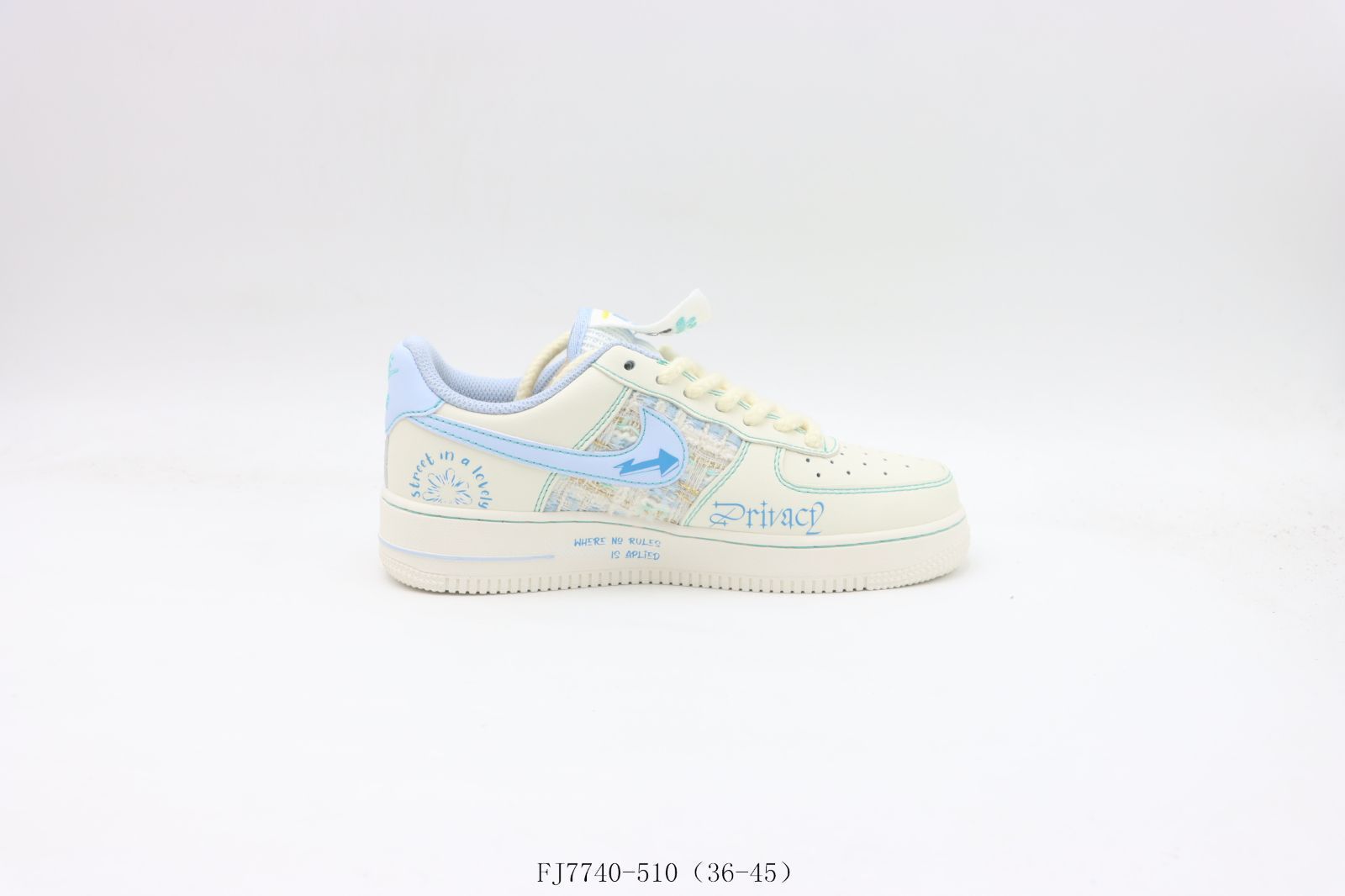 今日 Nike Air Force ローカット スニーカー ホワイトブルー チャンネル風 FJ7740-510