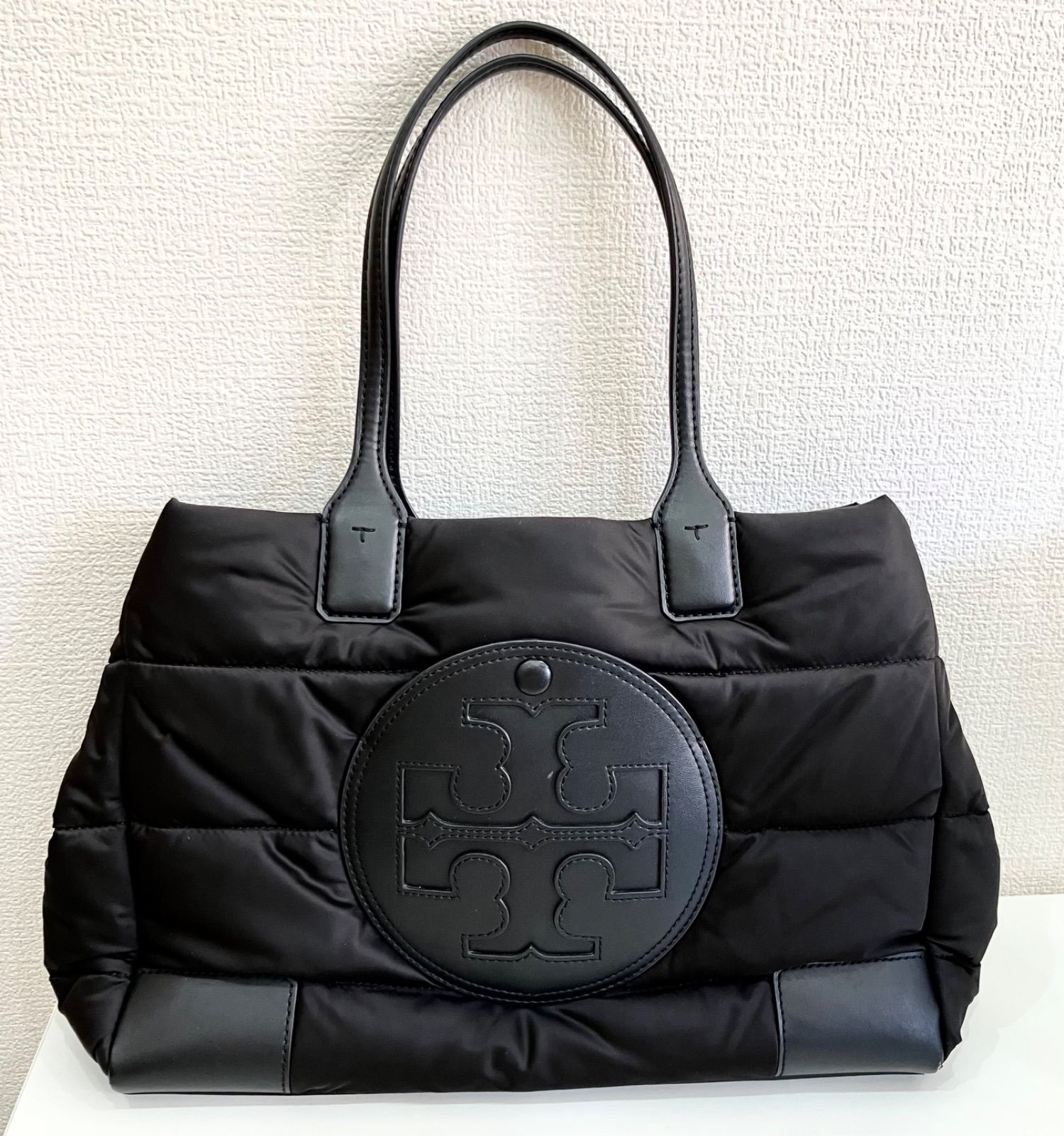 TORY BURCH トリーバーチ エラ パファー トートバッグ（ブラック 