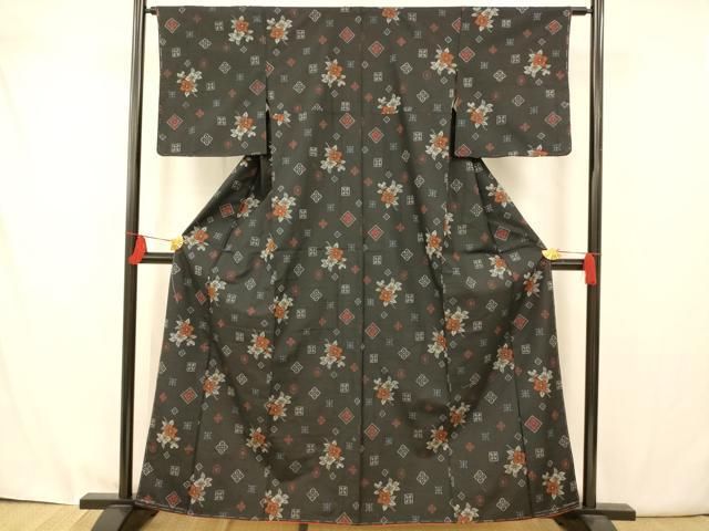 平和屋着物□上質な紬 吉祥草花文 正絹 逸品 AAAW8467fw - メルカリ