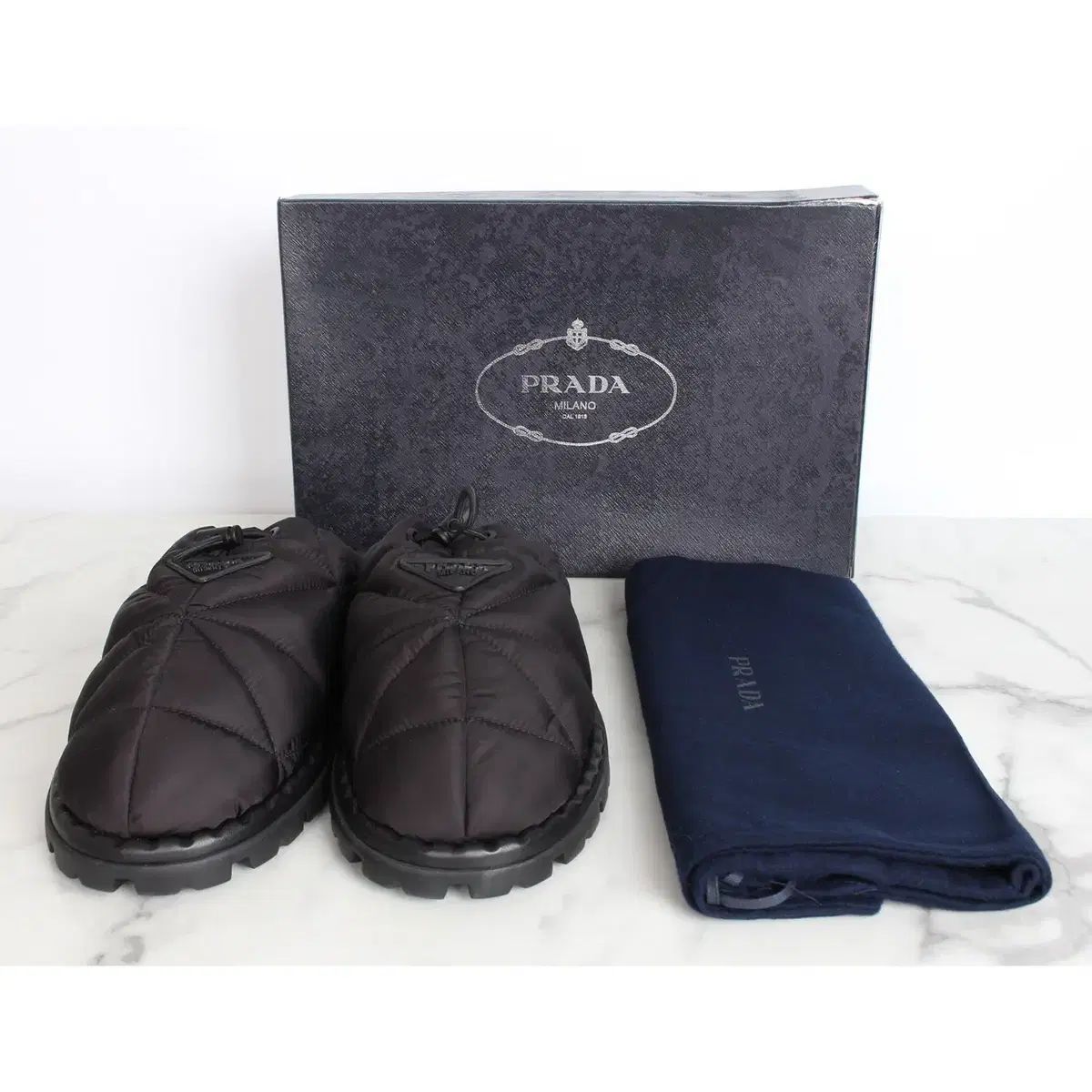 プラダ ダウン リナイロン ミュール スリッパ 8 270