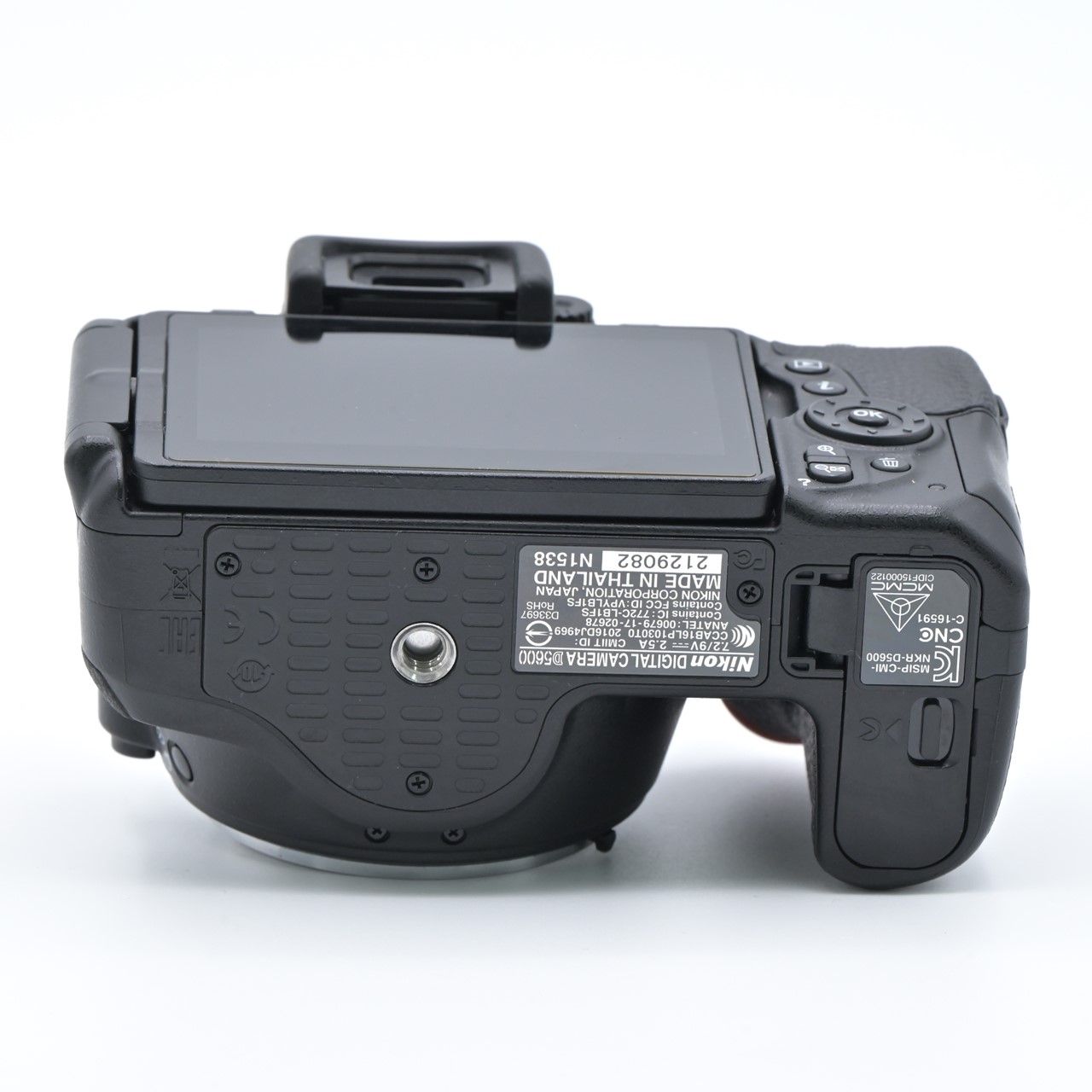 Nikon ニコン D5600 ボディ デジタル一眼レフカメラ【中古