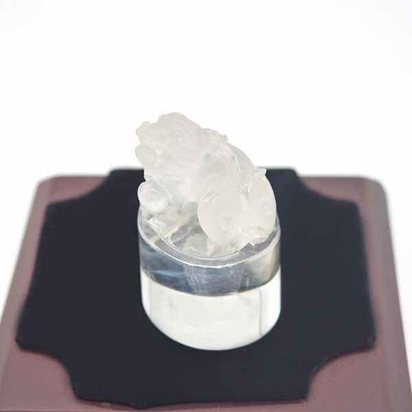 貔貅の置物 ヒキュウ 水晶 円柱型 6cm 天然石製 クリスタル パワーストーン