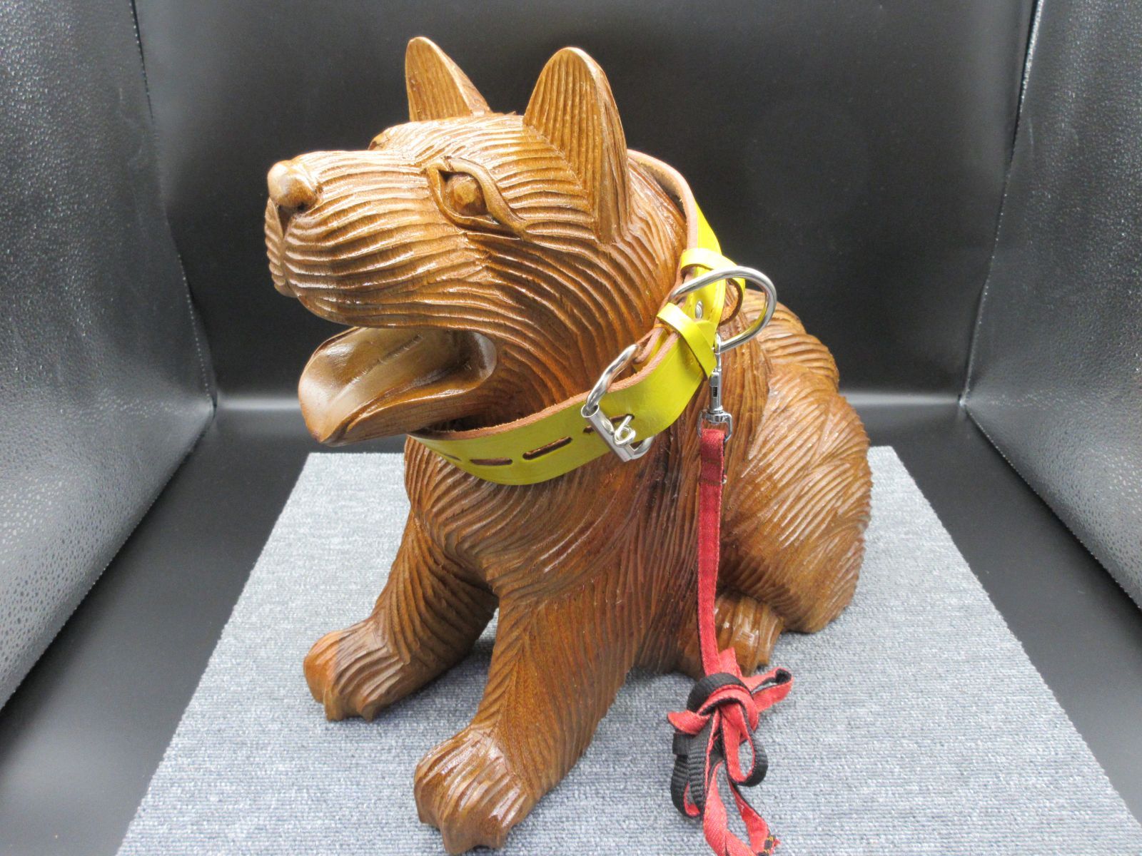 木彫動物⑅犬(ブルドッグ)⑅インドネシア