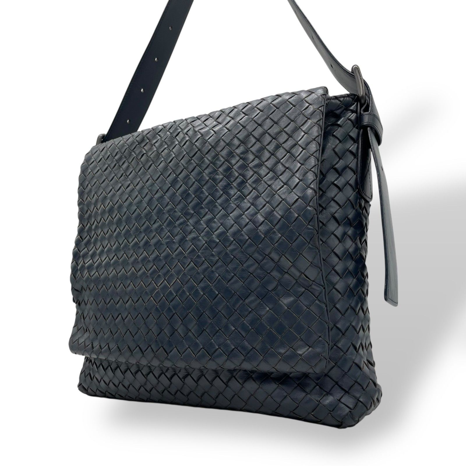 BOTTEGA VENETA ボッテガヴェネタ イントレチャート ショルダーバッグ 