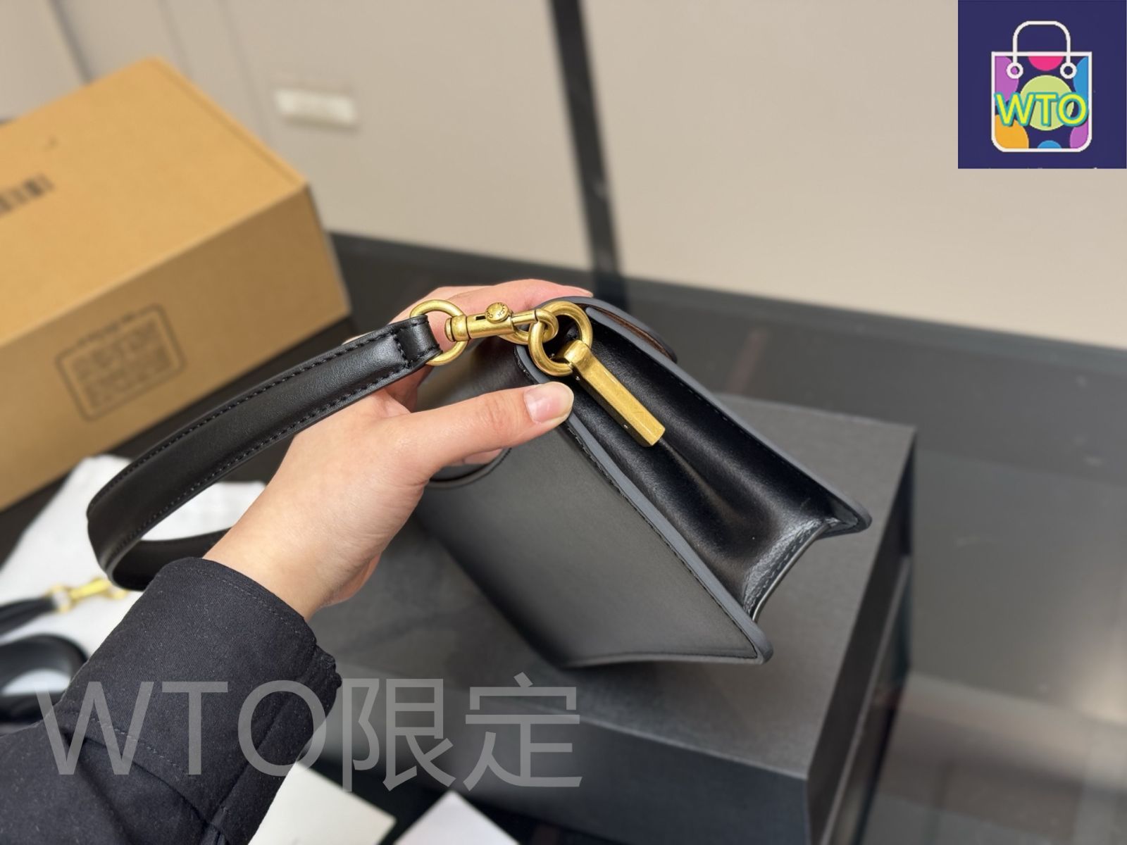 Tabby ワインレッド