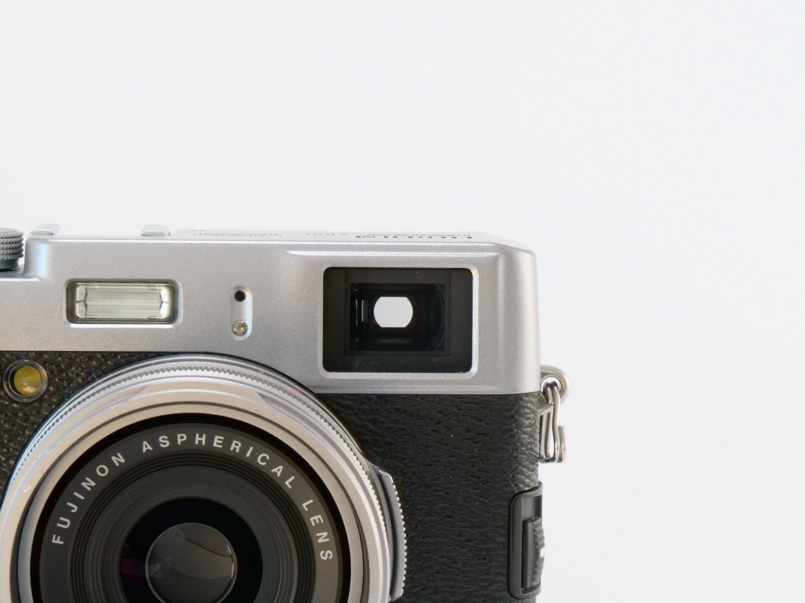 富士フイルムFain Pix X100 シルバー FinePix 富士フィルム Fujifilm X100 シルバー デジタルカメラ