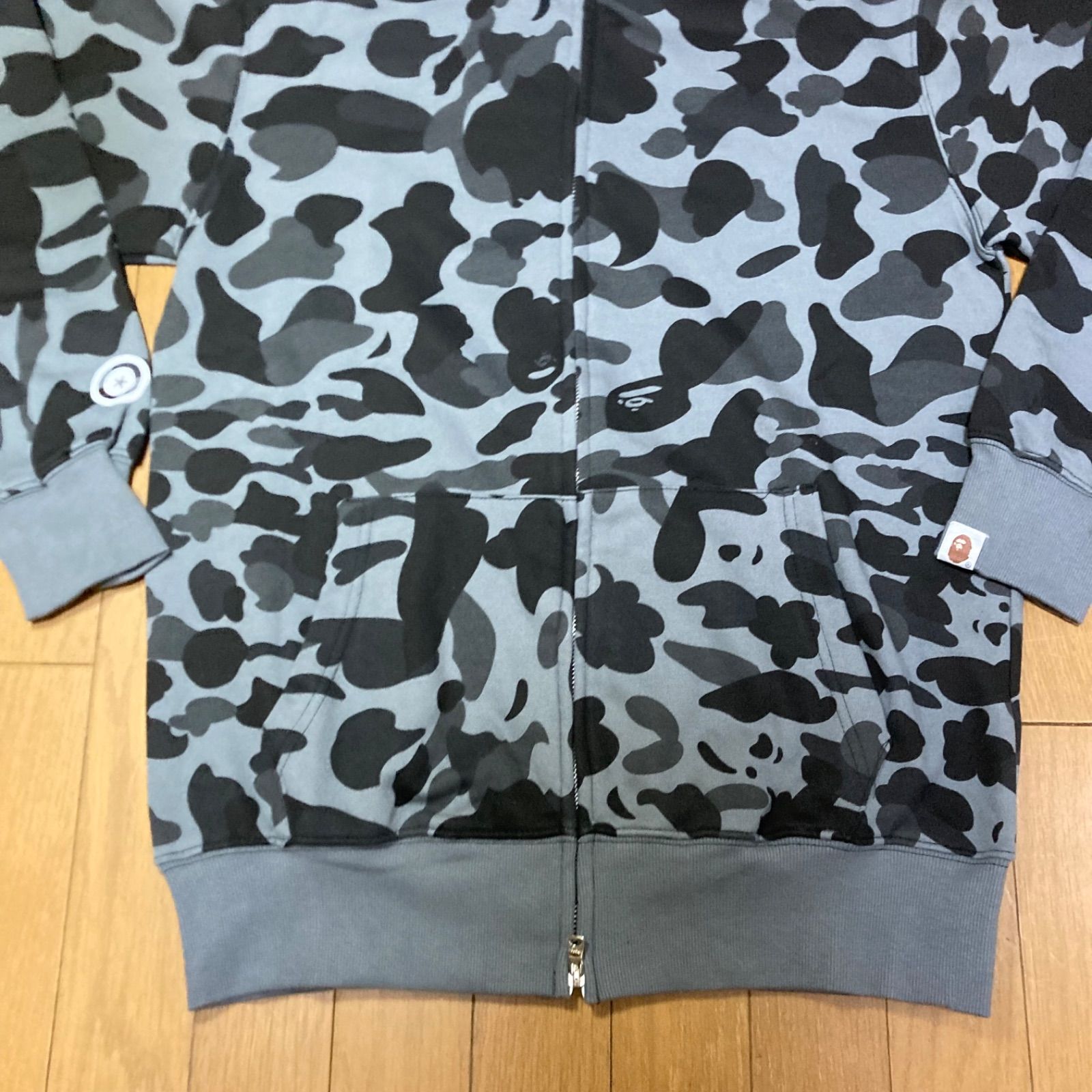A Bathing Ape カモフラージュパーカー M【新品タグ付】 - メルカリ