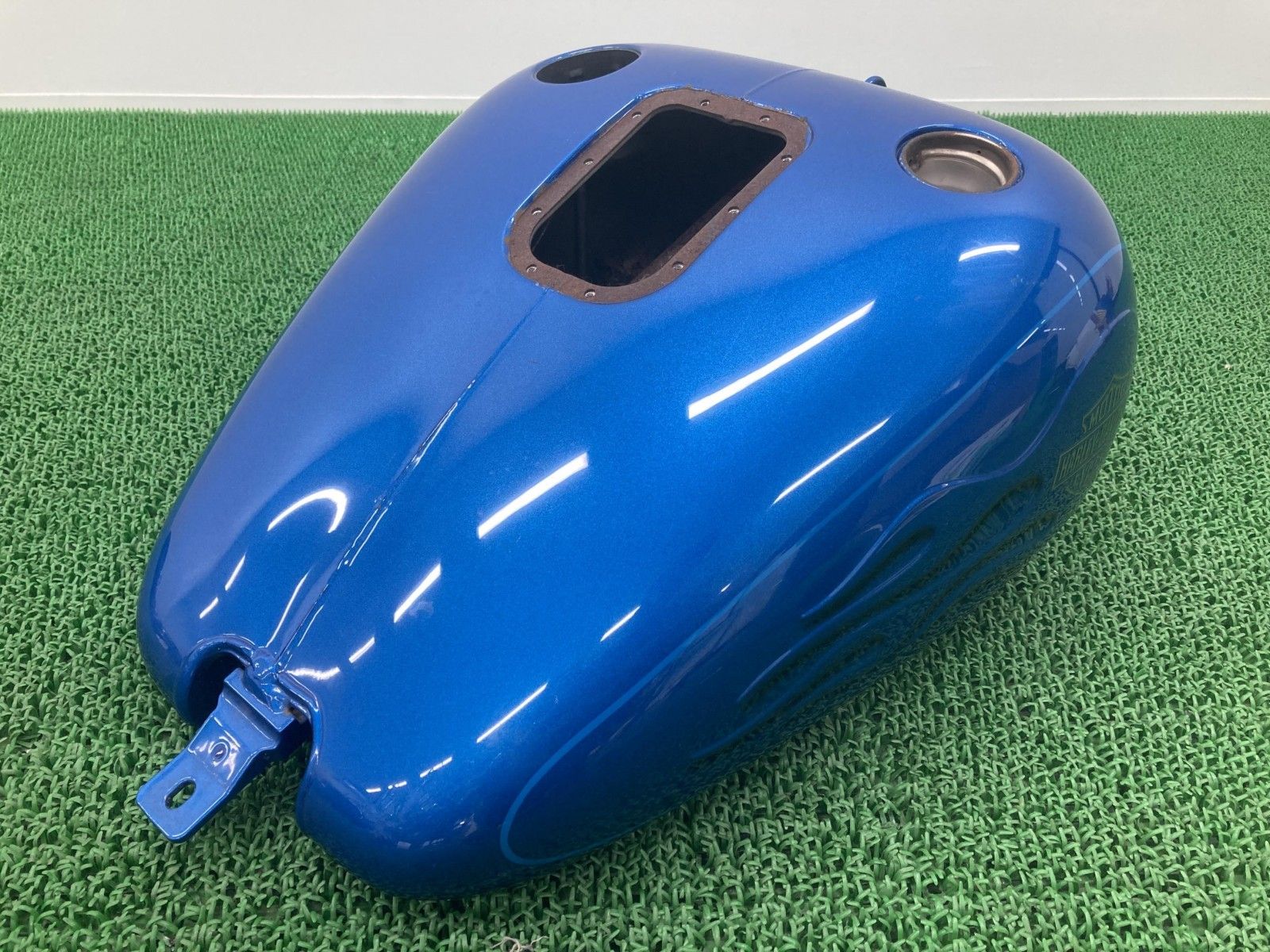 FLSTC1450 タンク 青M ハーレー 純正 バイク 部品 ラジカルペイント