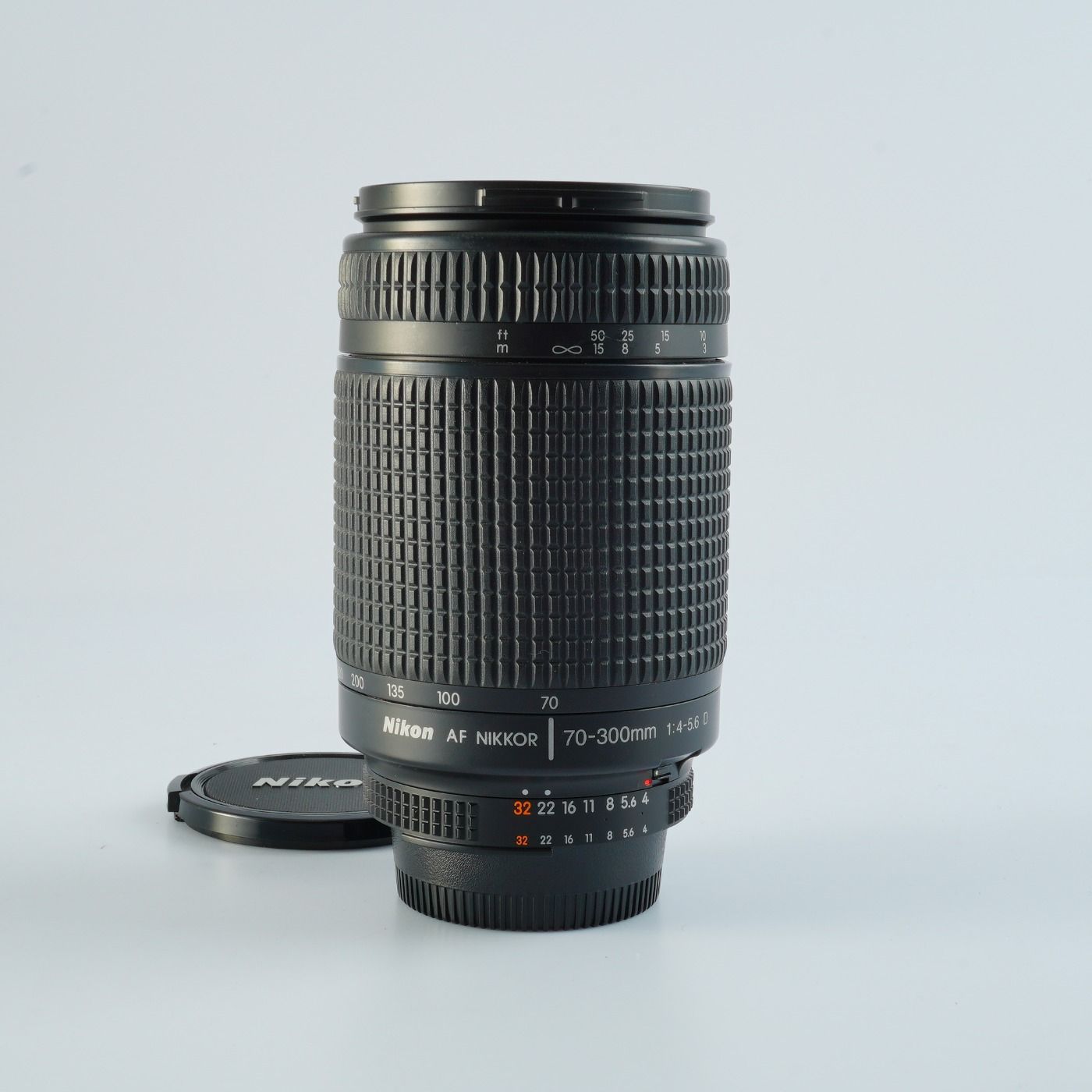 カメラ Nikon AF NIKKOR 70-300mm 1:4-5.6 D 望遠レンズ