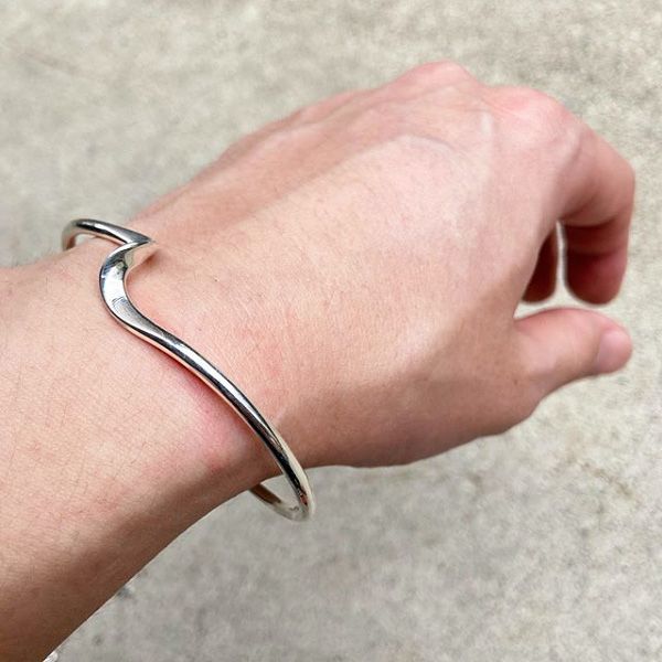 シルバー 925ツイストデザイン バングル シルバー 925 バングル ツイスト デザイン ひねり ねじり Silver