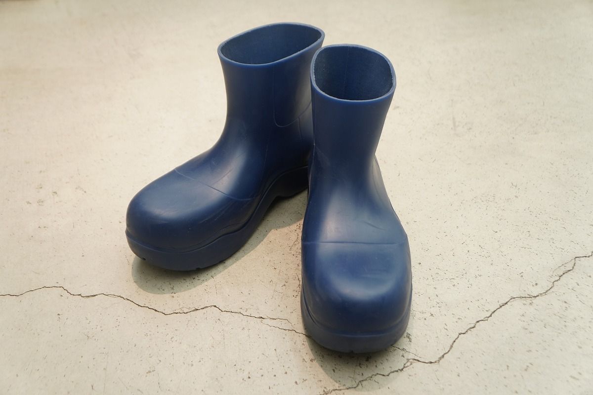 正規 BOTTEGA VENETA ボッテガ ヴェネタ パドル ラバー ブーツ レイン シューズ 紺 サイズ42 824P♪