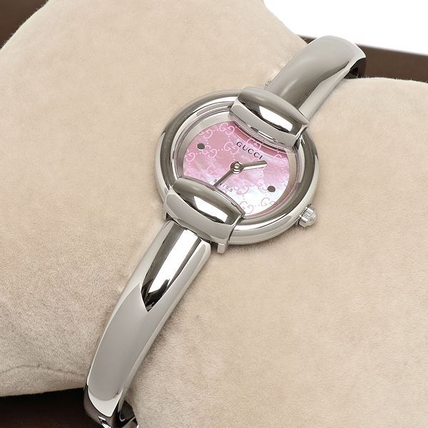 美品 グッチ バングルウォッチ 1400L YA014513 ピンクシェル文字盤 レディース 腕時計 GUCCI