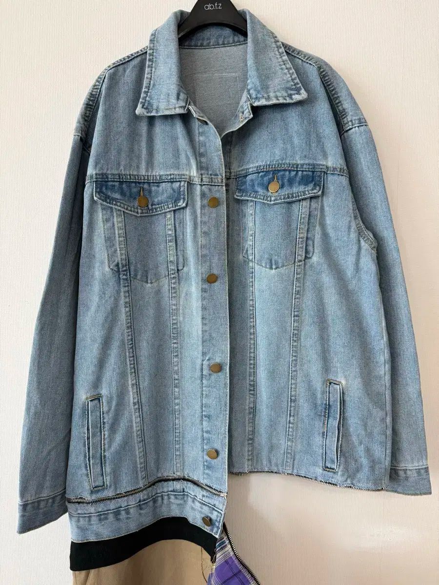 2種デザインで なロングデニムジャケット