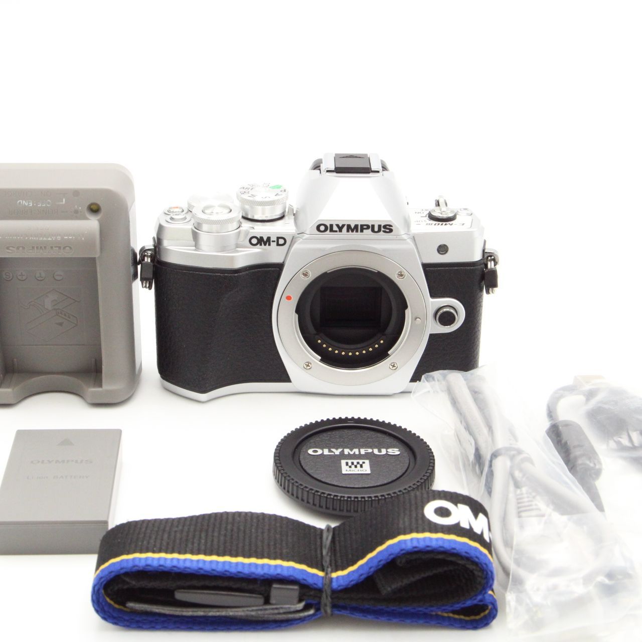 Olympus OM-D E-M10 Mark III ボディ シルバー オリンパス #3569 - メルカリ