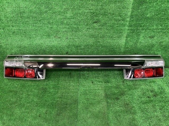 ステップワゴン RG2 リアフィニッシャーパネル スパーダS Zパッケージ 4WD スタンレー P8029 33700-SLJ-J51