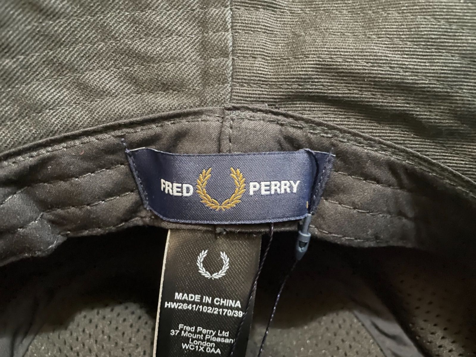 英国買付品】FRED PERRY logo black bucket hat slyg-block.com