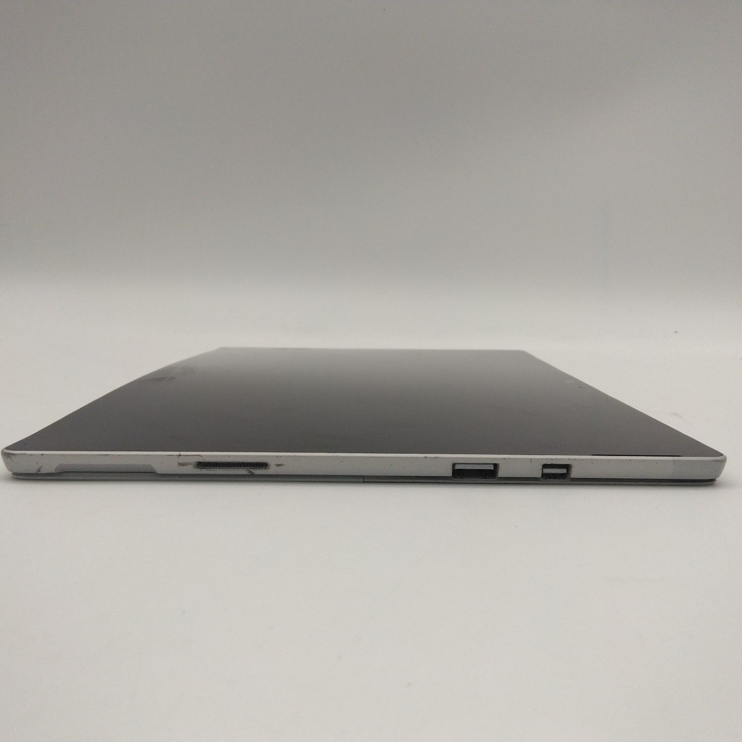 Microsoft surface pro5 サーフェスプロ5 Surface Pro 5の発売日・価格