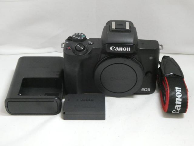 Canon EOS kissM ミラーレス一眼 本体とレンズ