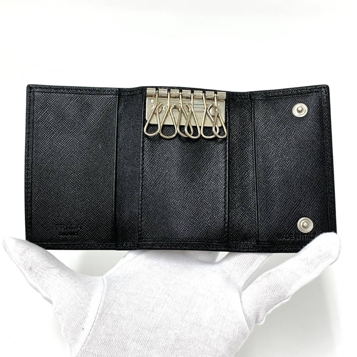 美品 PRADA プラダ キーケース ジップ ファスナー ブラック 6連 PRADA プラダ サフィアーノレザー キーケース レディース メンズ