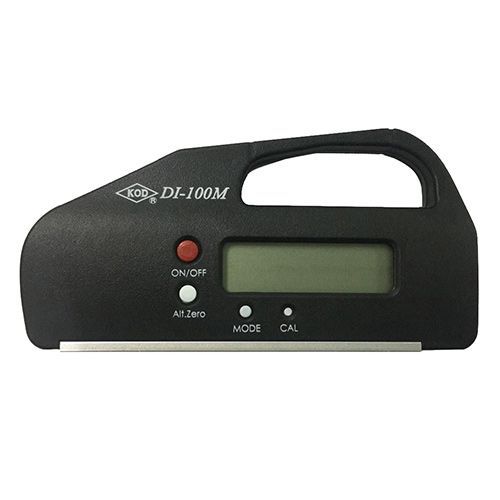 BFJ1043241 コンパクトデジタル水平器 KOD DI-100M ポケットサイズで持ち運びに便利な水平器です。デジタル水平器。 BFJ1043241