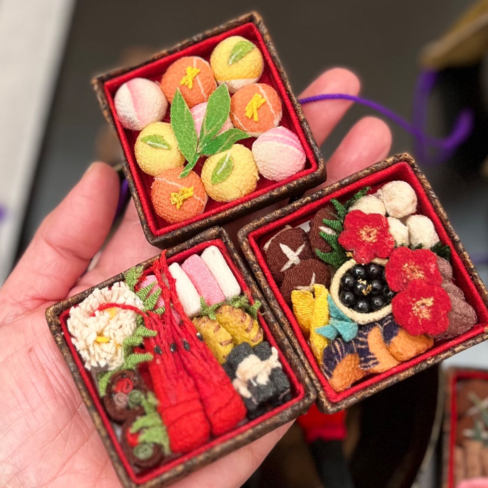 ミニチュア重箱縮緬細工食品 ミニチュア重箱お弁当 ちりめん細工 古布 縮緬 ミニチュアの重箱