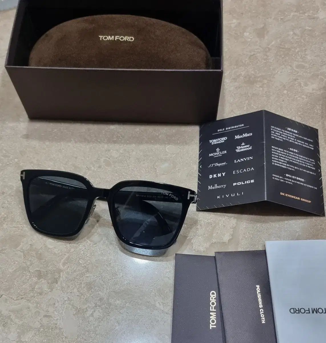 TOM FORD