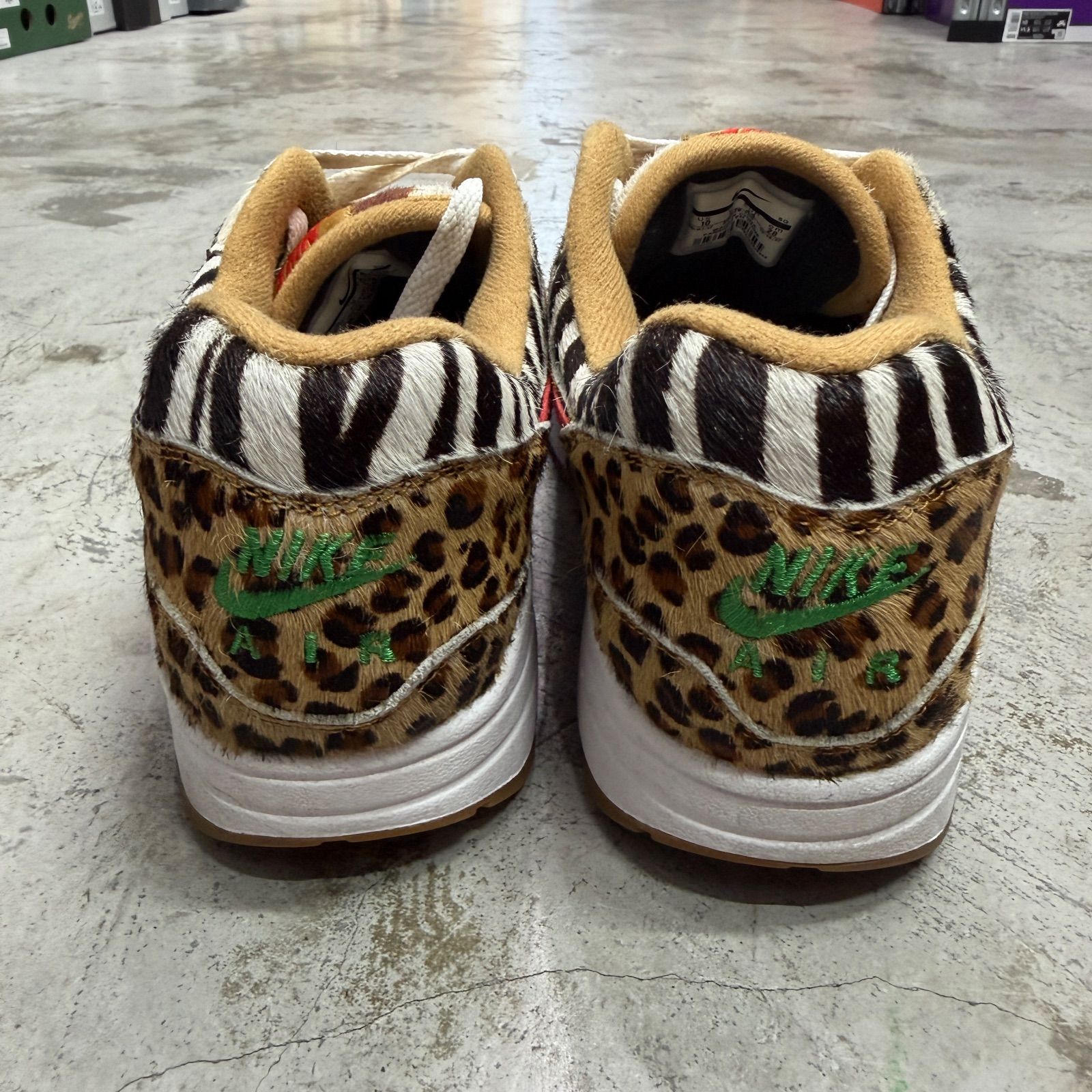 atmos NIKE Air Max 1 DLX Animal Pack/Safari コラボ エアマックス 
