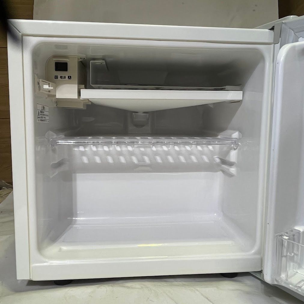 東芝 ホテル用冷蔵庫 26L ホワイトGR-HB30A2(W インバーター