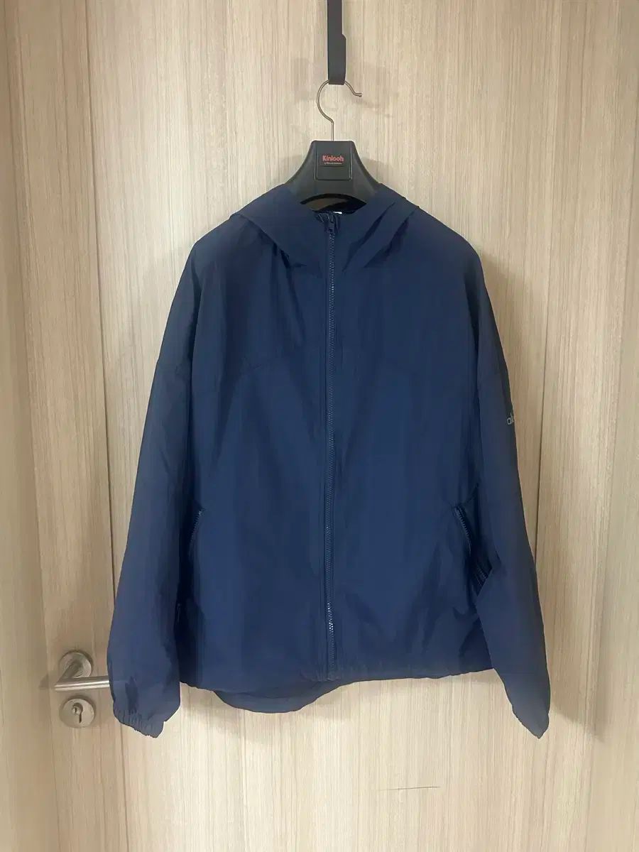 アロヨガ alo ウェンティジ ナイロン リップストップ ウィンドブレーカー