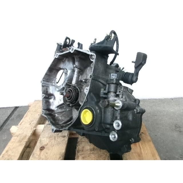 5速 マニュアルミッション