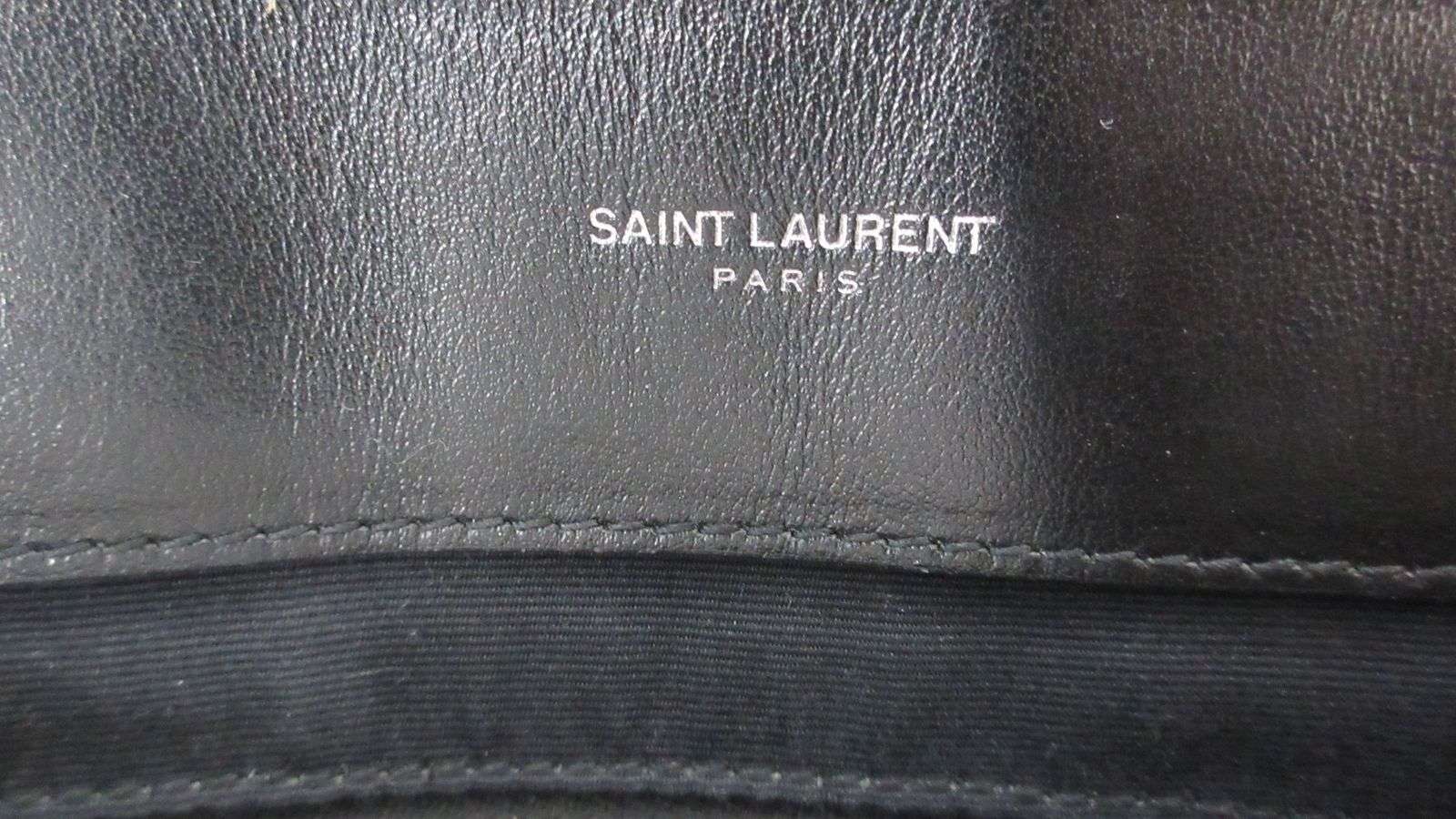 YSL/サンローランパリ ルル ミディアムレザーショルダーバック
