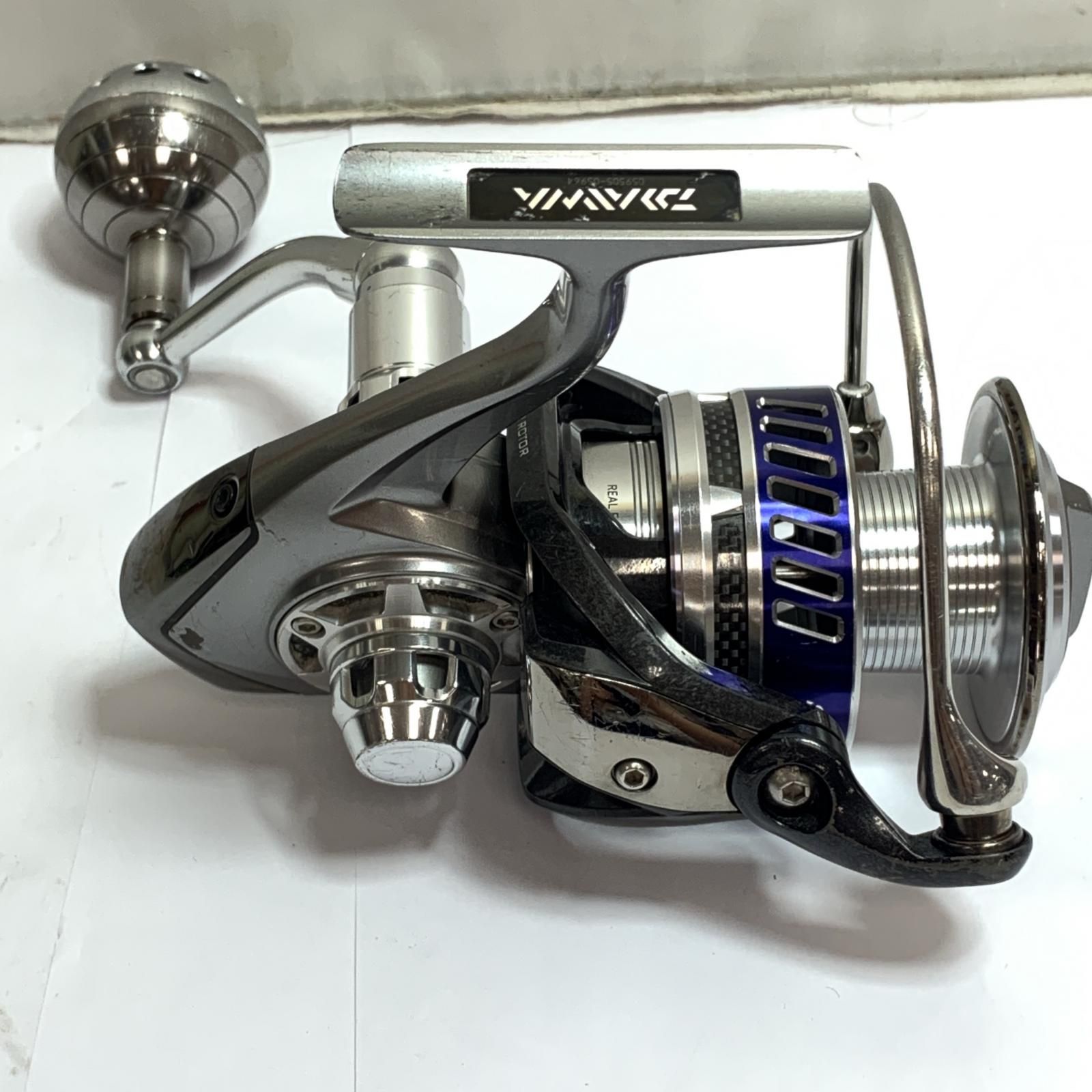 DAIWA ダイワ 10ソルティガ4500 スピニングリール 目立つキズあり  