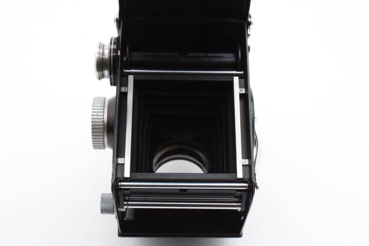 ローライフレックス　ROLLEIFLEX ジャンクです ☆ジャンク☆ ローライフレックス ROLLEIFLEX 2.8C 二眼レフ ☆ L1890