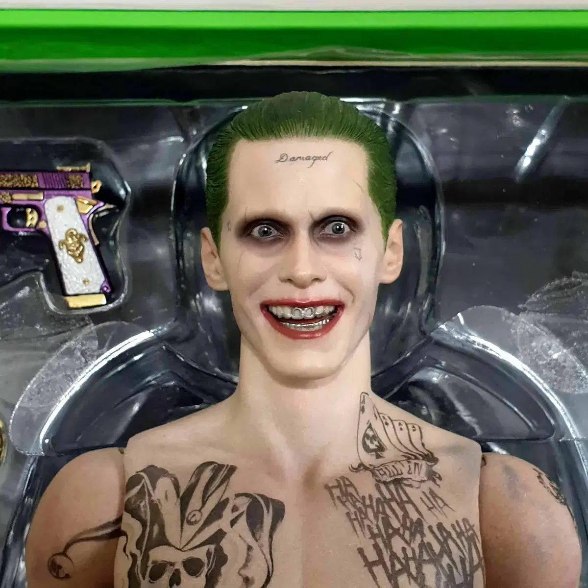Joker Suicide Squad Hot Toys Purple Coat MMS382 The DC Version 