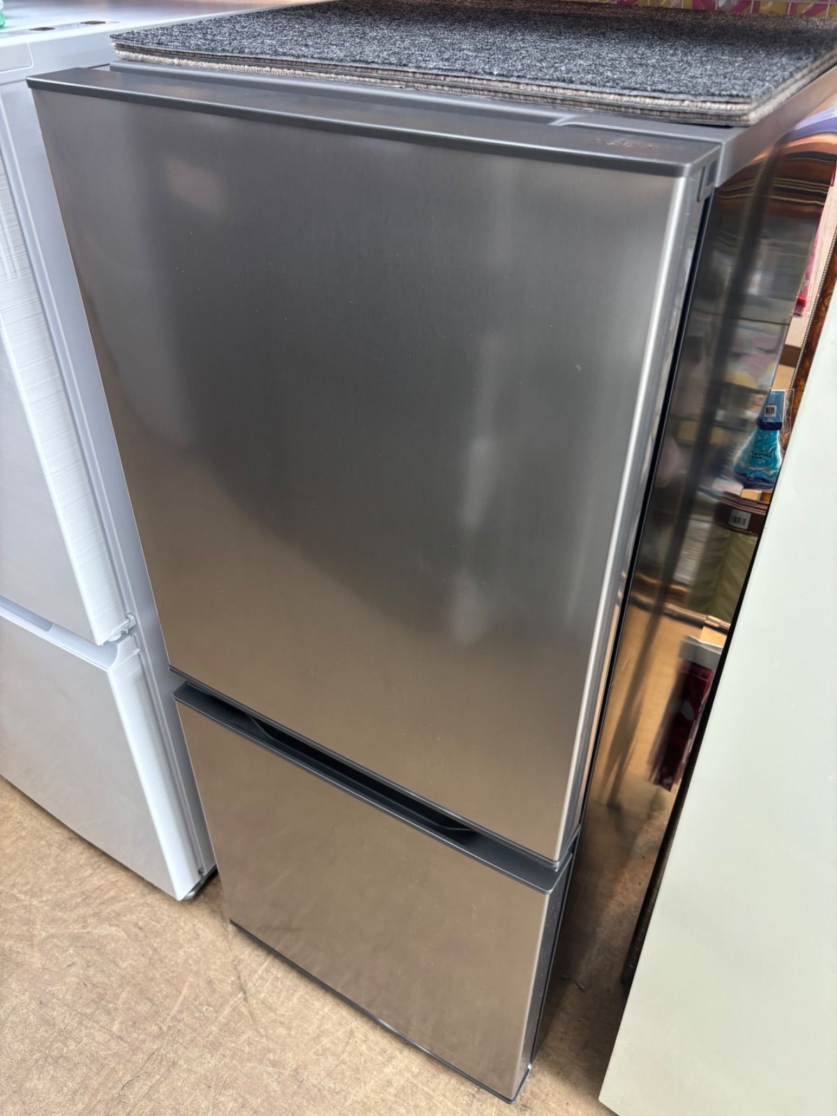 □AQUA□冷蔵庫 135L 右開き シルバー AQR-14N-S 2022年製 AQUA