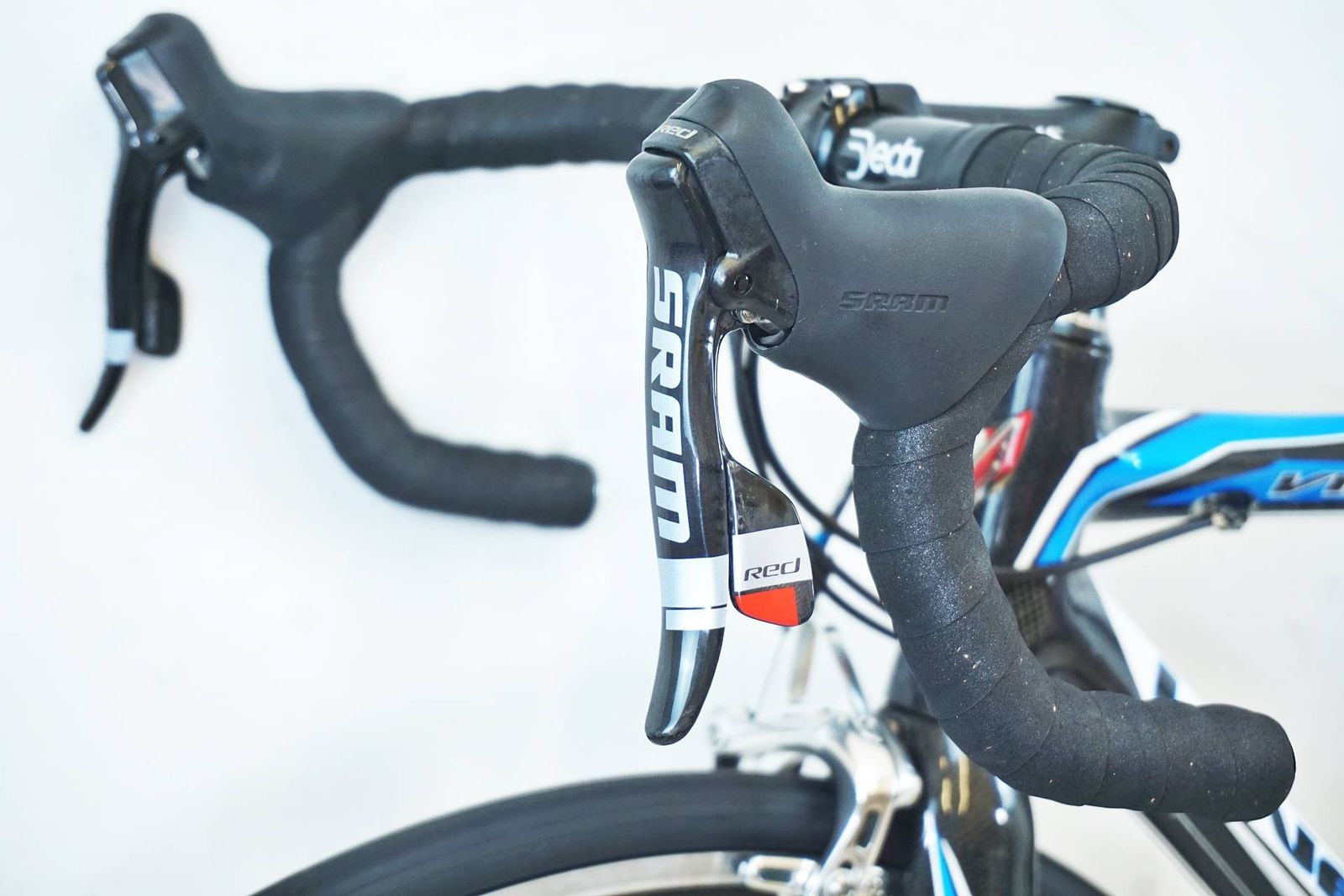 ロードバイク バイチャリ中目黒店