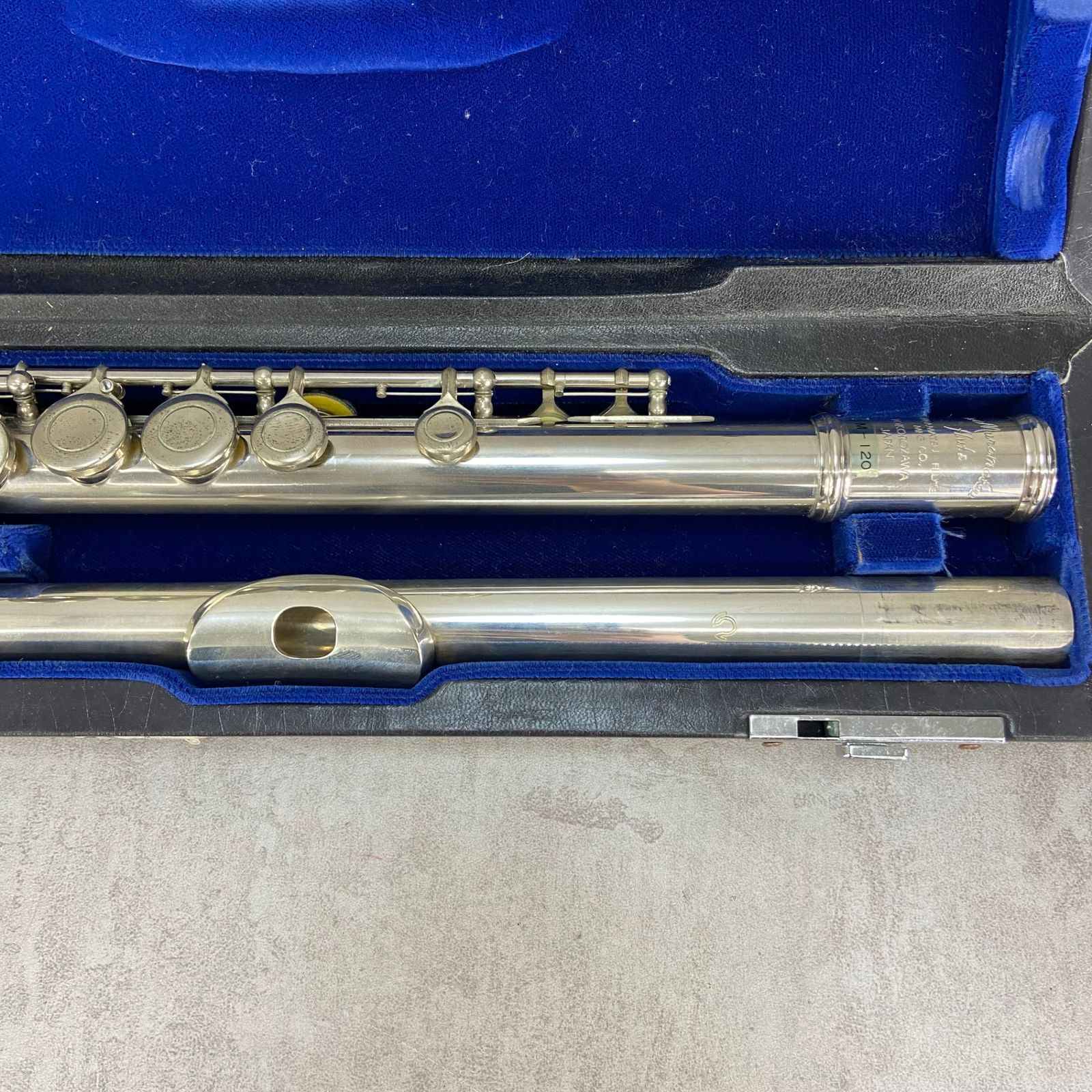 【匿名配送】Muramatsu フルート 銀製 ケース付き　頭部菅銀製 最終値下げ】Muramatsu Flute 頭部菅銀製 ムラマツフルート
