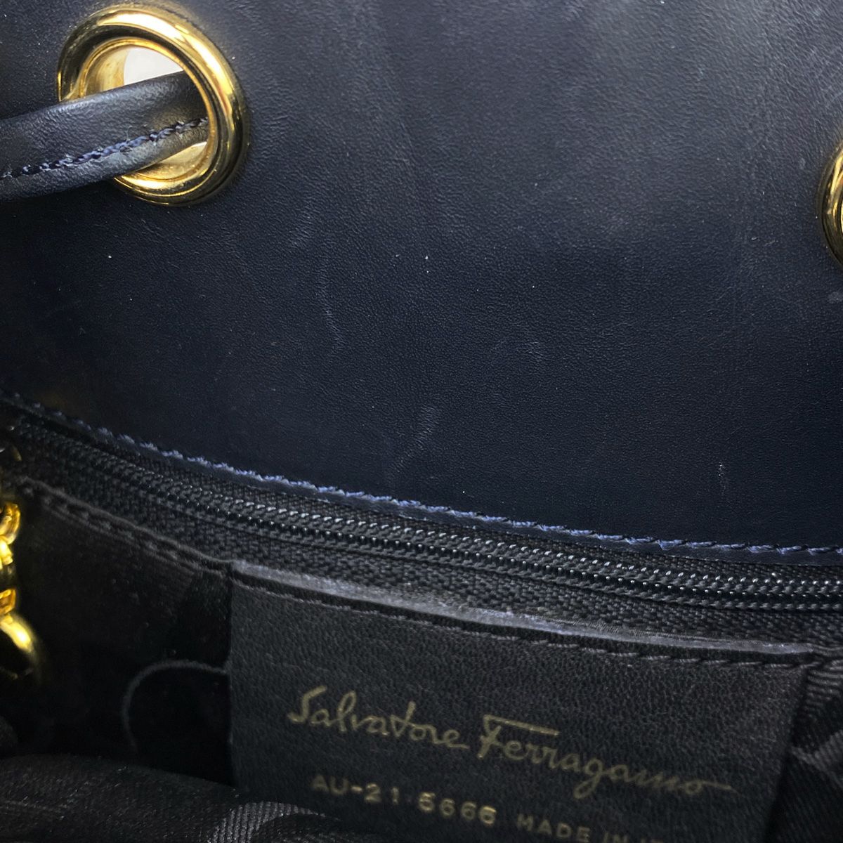 サルヴァトーレフェラガモ Salvatore Ferragamo ヴァラチェーン