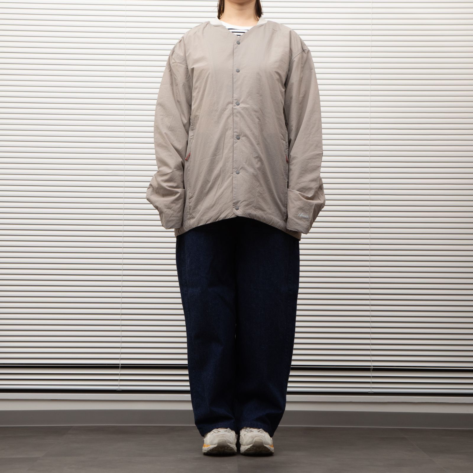NANGA ナンガ NO COLLAR SOFT DOWN CARDIGAN BEIGE/ノーカラーソフト