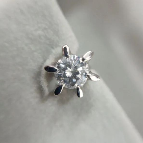 pt900一粒ダイヤモンドピアス ダイヤモンド ピアス 0.560カラット PT900 一粒ダイヤ 定番